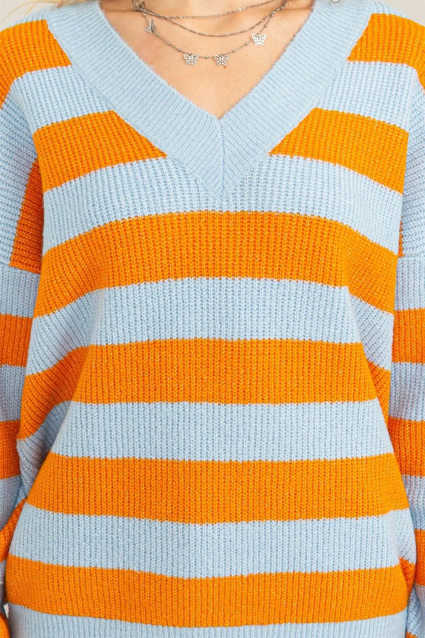 DZ23F077-Oversized Striped V-neck Sweater
