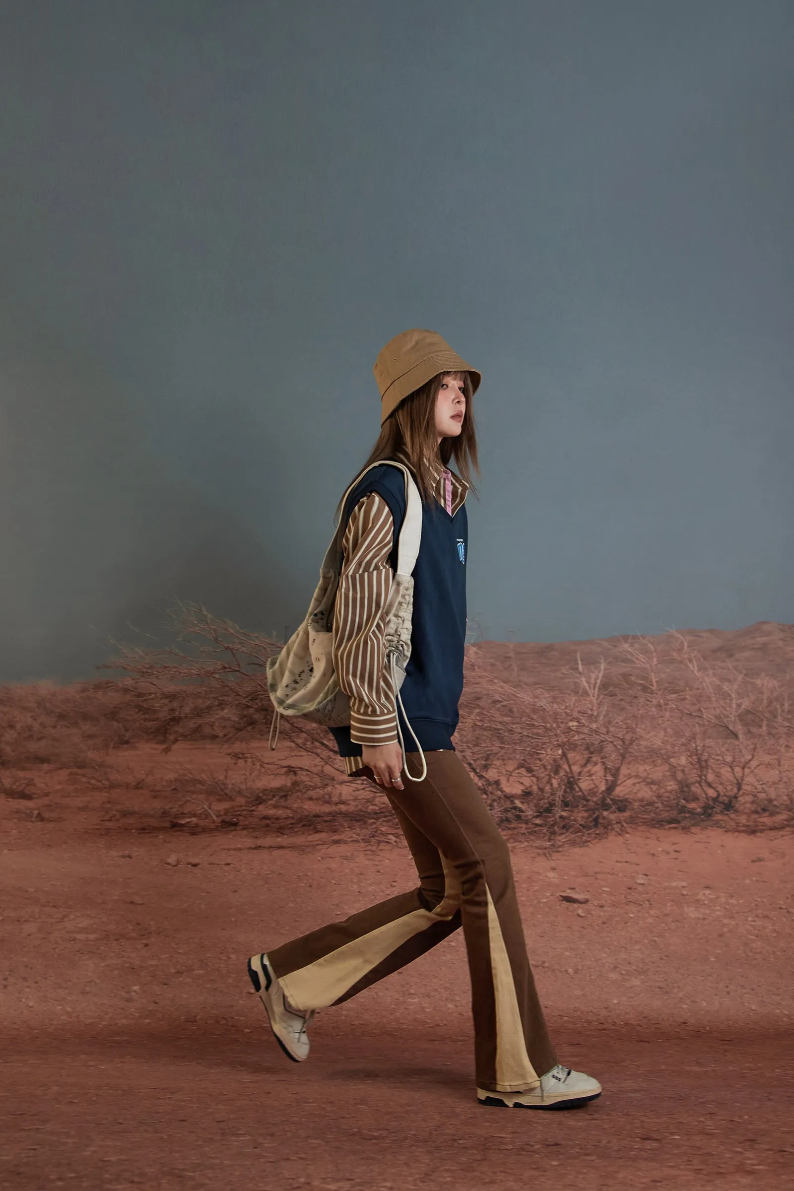 Lettering Loose Fit Sweater Vest