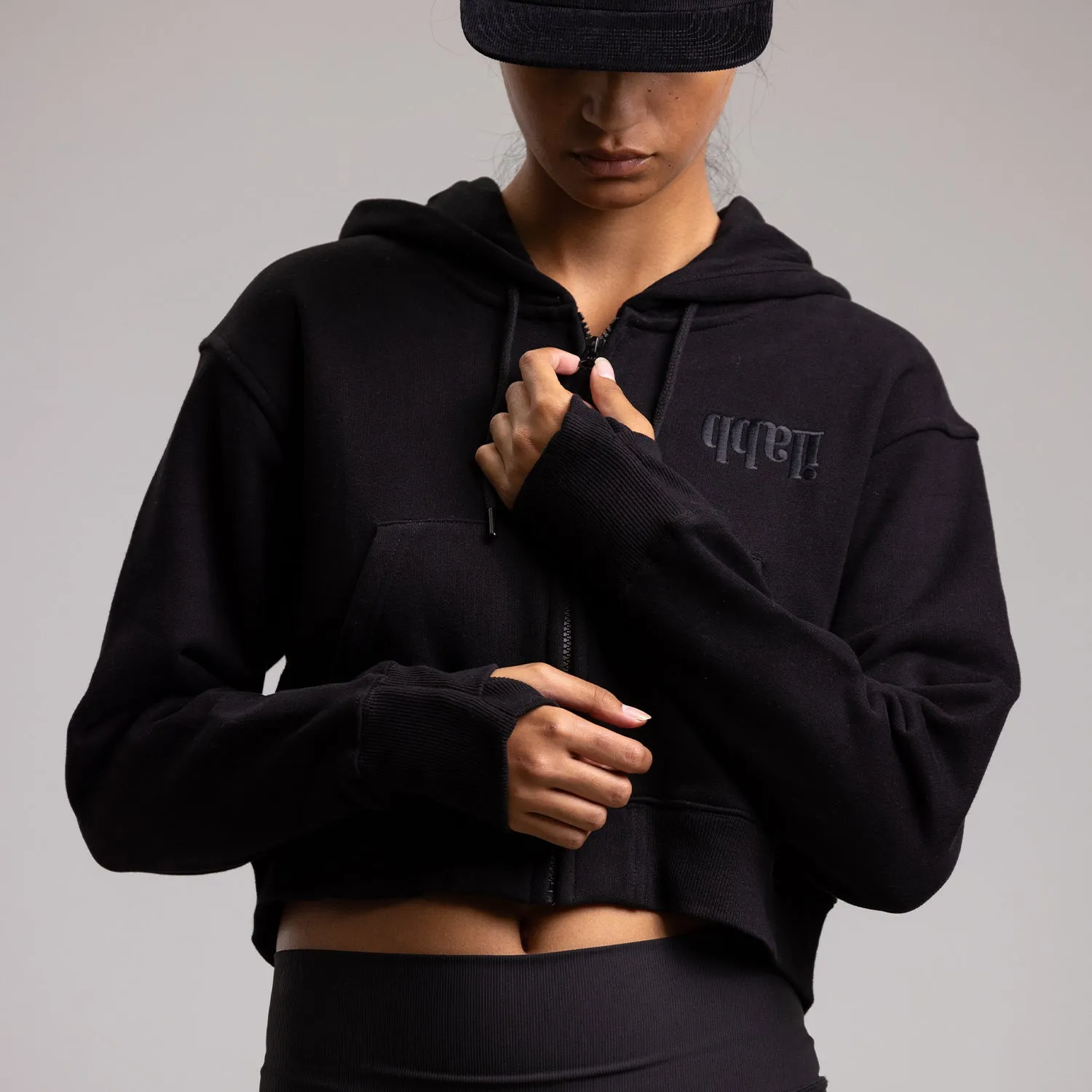 Morris 75 Zip Crop Hood - Women's BLACK