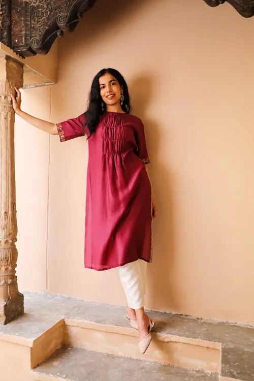 Rangsutra Juhi Maroon Kurta With  Crewel Embroidery