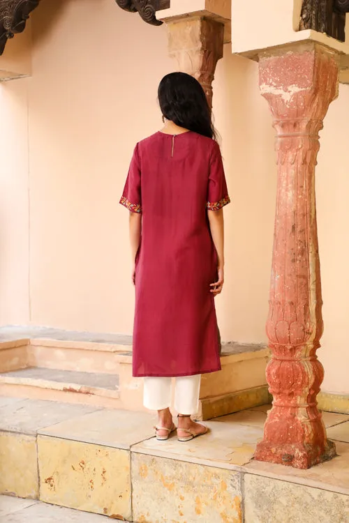 Rangsutra Juhi Maroon Kurta With  Crewel Embroidery